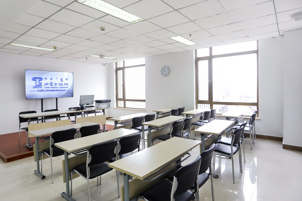 四號(hào)開(kāi)標(biāo)室01